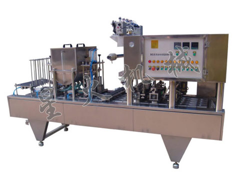 鏈板式盒裝辣椒醬灌裝機